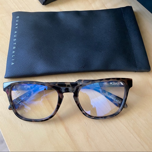 Quay Australia Accessories - NWOT Quay Hardwire Mini Bluelight Glasses